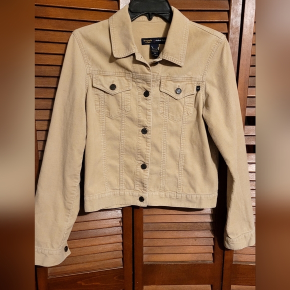 Abercrombie & Fitch Jackets & Blazers - Vintage Abercrombie & Fitch women's corduroy jacket in Khaki/tan. Size M
